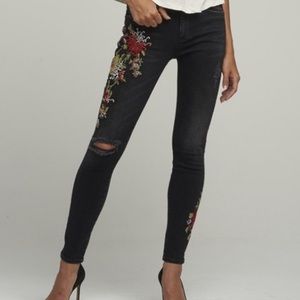 The Nico Midrise Ankle Super Skinny Jean size 27